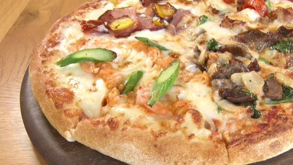 ドミノ ピザが進化 来店と同時に焼き立てのピザがテイクアウトできるらしい Tbsテレビ