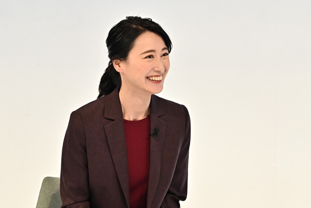 小川彩佳