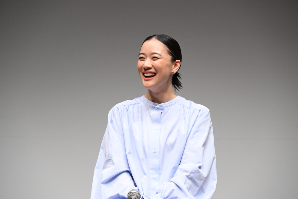 主演の蒼井優